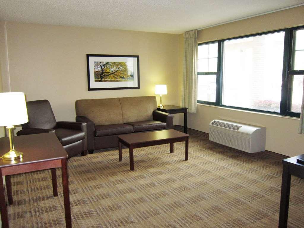 Extended Stay America Select Suites - Jacksonville - Lenoir Avenue East Habitación foto