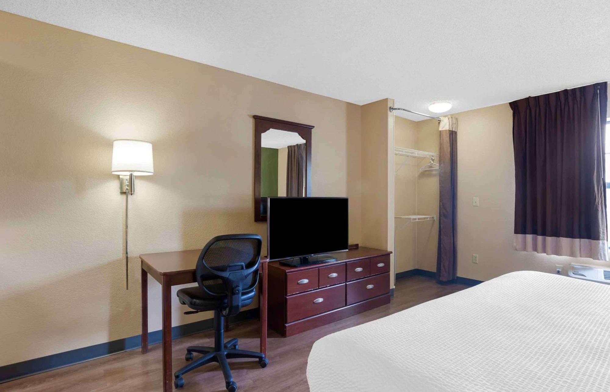 Extended Stay America Select Suites - Jacksonville - Lenoir Avenue East Exterior foto